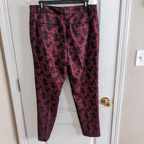 WHBM The Slim Ankle Pant - Red with Black Florals Sz 10 - Picture 2 of 9
